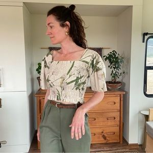 Lisa Says Gah Toni top in floral